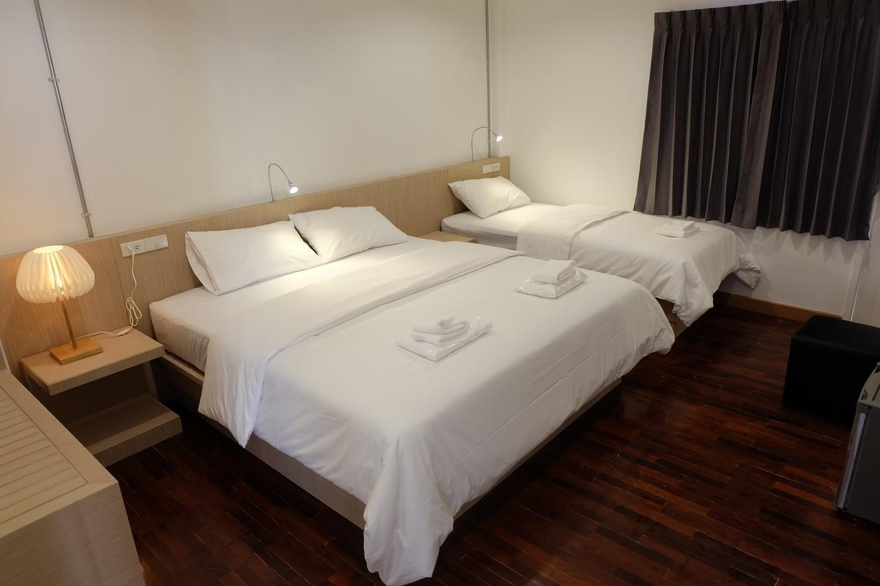 F Plus F Hostel Chiang Mai Esterno foto