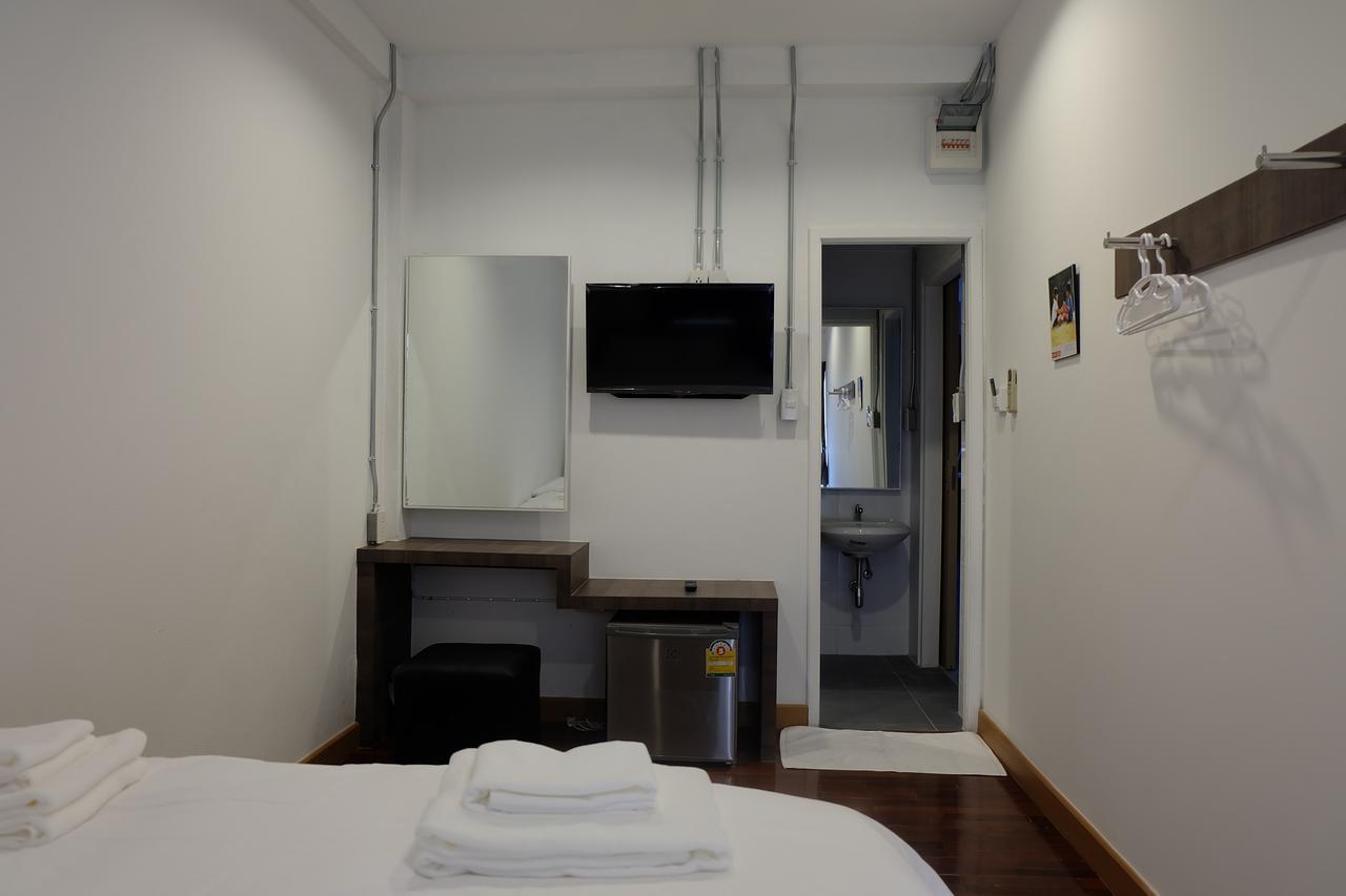 F Plus F Hostel Chiang Mai Esterno foto